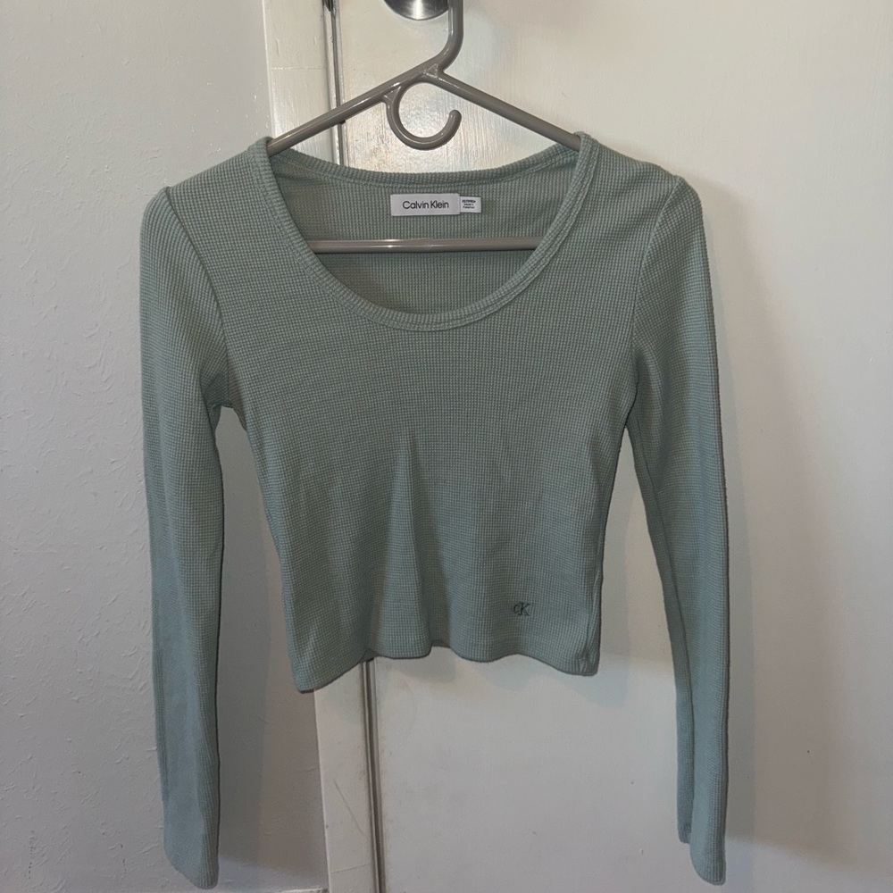 Calvin Klein Women’s long sleeve crop top size extra small